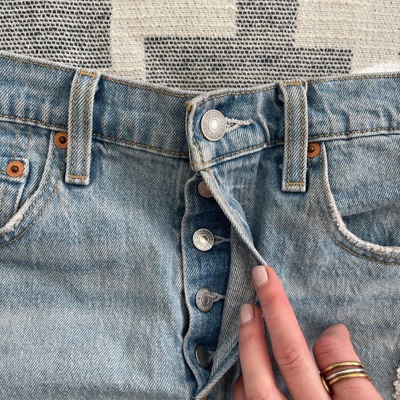 Levi's Ribcage Short - Picture 5 of 5